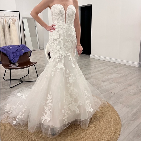 Size 6 Rebecca Ingram- Hattie. Altered to a size 4. - Picture 3 of 4